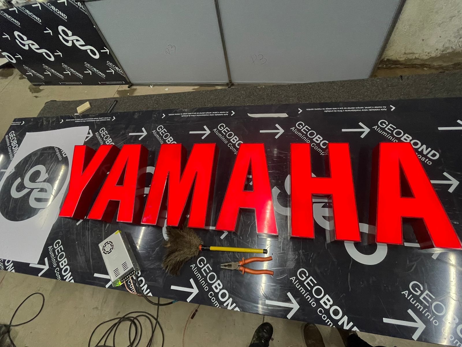 YAMAHA MOTORS — PVC expandido